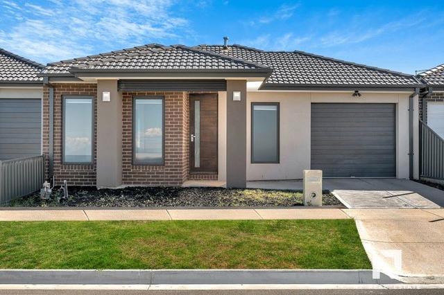 57 Greenpoint Drive, VIC 3335