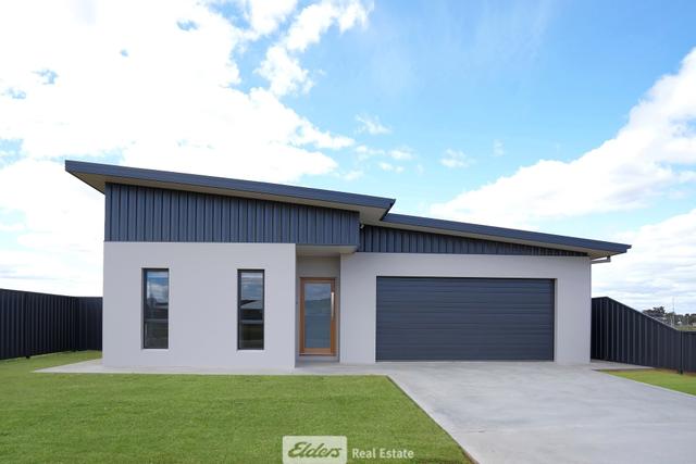 72 Piper Circuit, NSW 2680