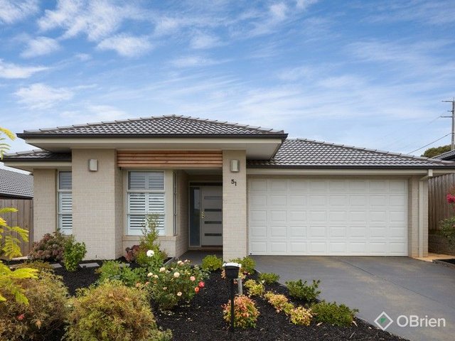 51 Meadowbrook Crescent, VIC 3820