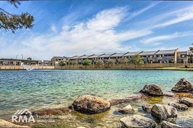 1/8 Burnley Way, WA 6036