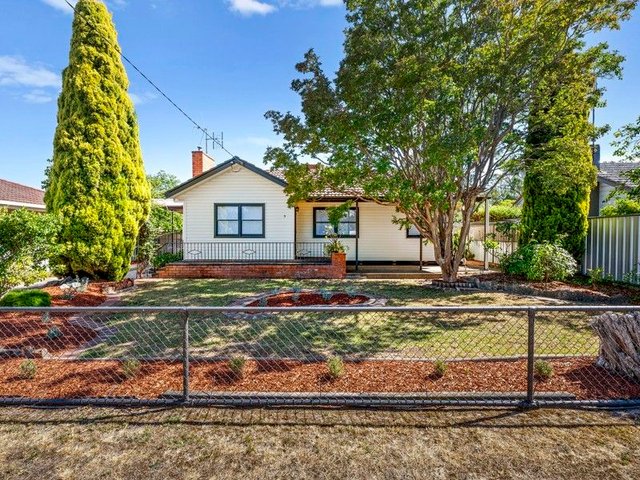 9 Charman Avenue, VIC 3666