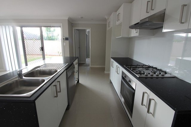 22 Sonoran Glade, NSW 2761