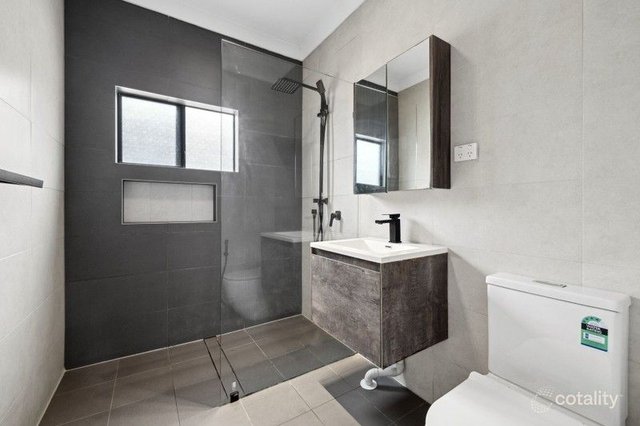 18 Henty Street, NSW 2199