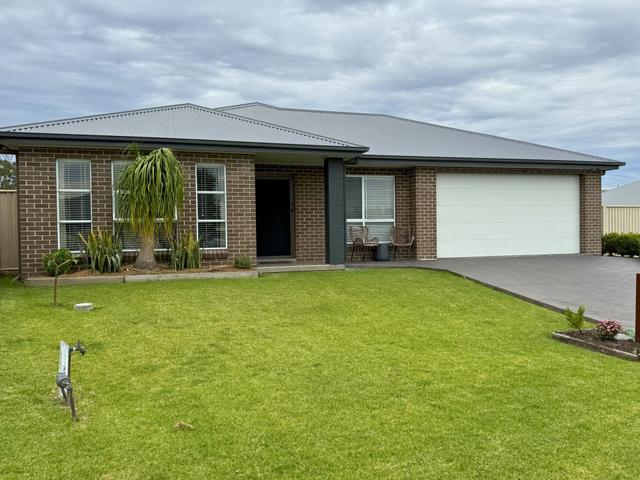28 Jindalee Crescent, NSW 2541