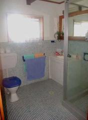 Bathroom (2008-04-21)