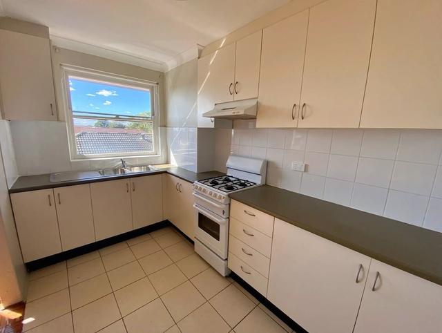 9/102 Leylands Parade, NSW 2192