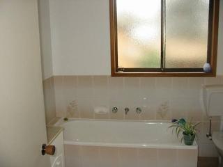 Bathroom (2014-01-15)