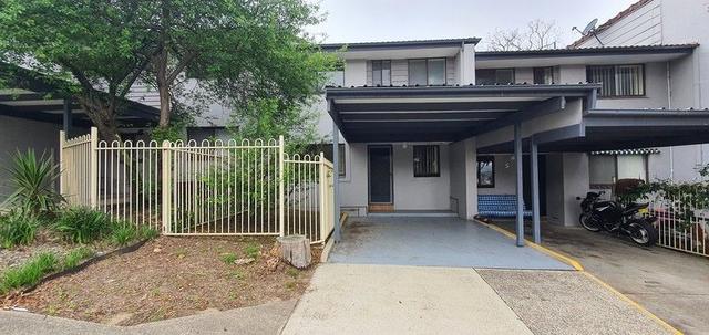 4/25 The Crescent Avenue, NSW 2750
