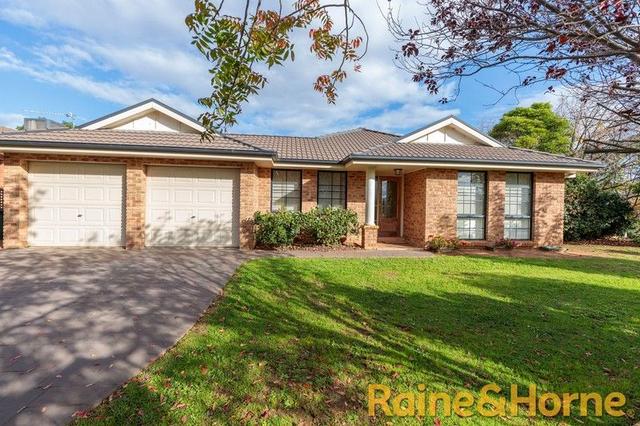 3 Grangewood Drive, NSW 2830