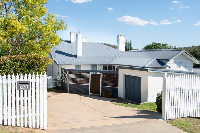 108 Massie Street, NSW 2630