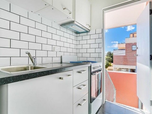 2/779 New Canterbury Road, NSW 2193