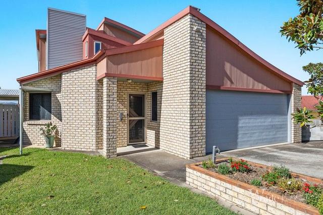 2/1 Finch Street, QLD 4370