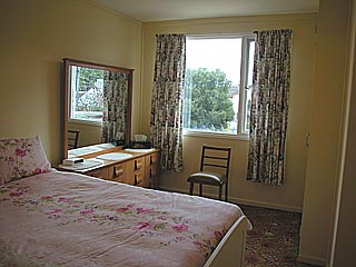 Bed 1 (2003-05-29)