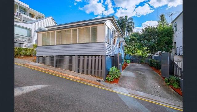 54 Bradley Street, QLD 4000