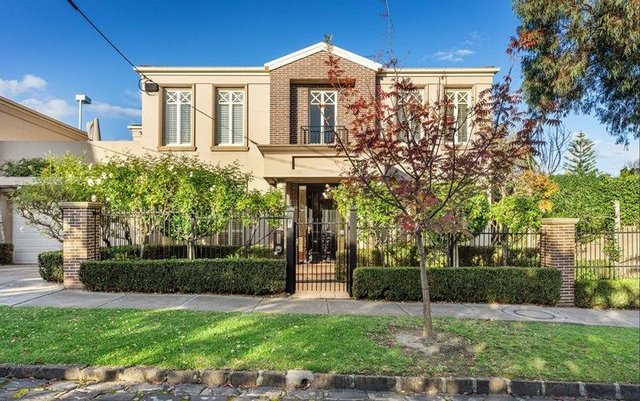 17 Hyton Crescent, VIC 3101