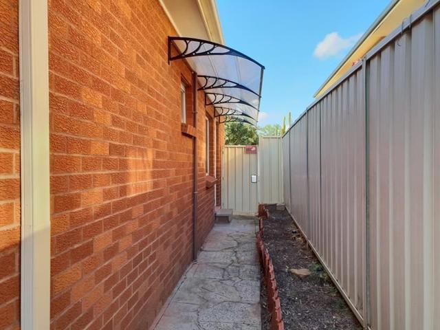 2/16 Sturt Street, NSW 2560