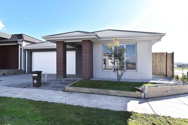 7 Regner Drive, VIC 3429