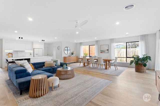 33 Watson Avenue, VIC 3936