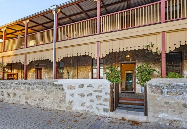 15 Henderson Street, WA 6160