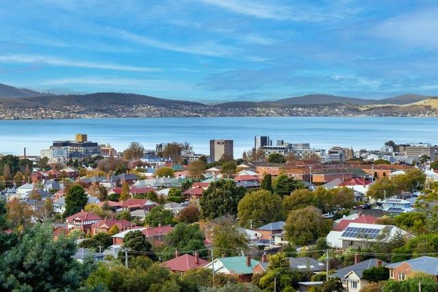 2/35 Valley Street, TAS 7000