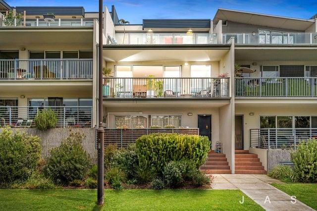 22/1 Saltriver Place, VIC 3011