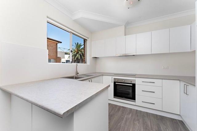 4/10 Burelli Street, NSW 2500