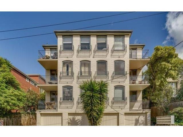 3/2 Gordon Grove, VIC 3141