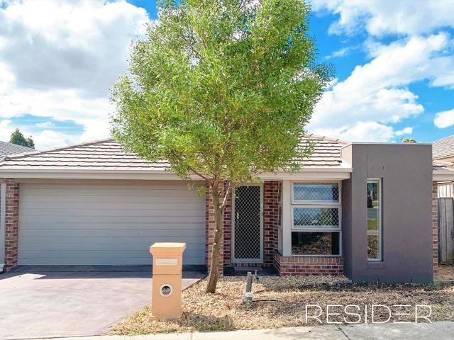 5 Gyrfalcon Way, VIC 3754