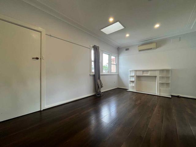 37 Essington Street, NSW 2145