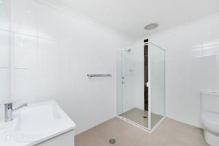 Main Bathroom (2016-12-19)