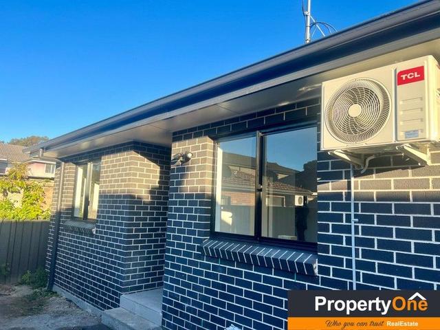 1/5 Lima Street, NSW 2190
