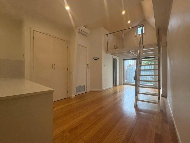 172 Albert Street, VIC 3056