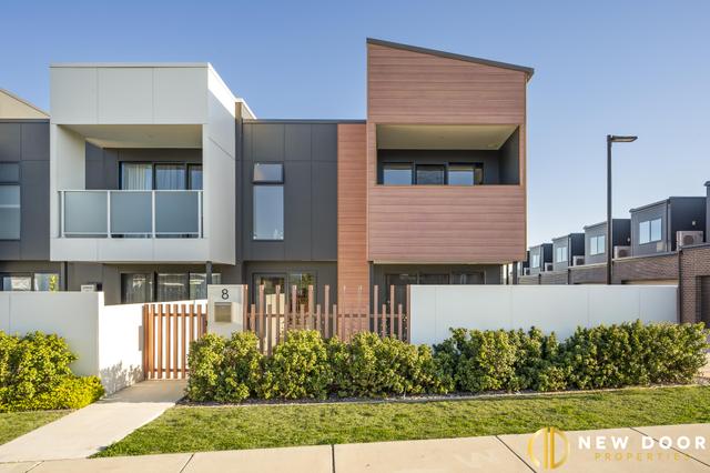 8 Judith Macintosh Crescent, ACT 2913