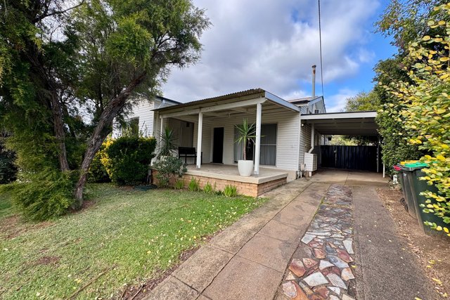 18 Templemore Street, NSW 2594