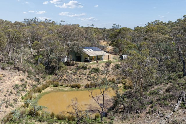 8 Lyrebird Lane, NSW 2630
