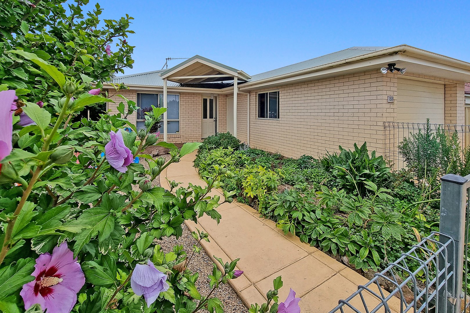 16 Deniston Circuit, Bungendore NSW 2621 Allhomes