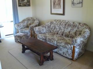 Lounge (2010-02-25)