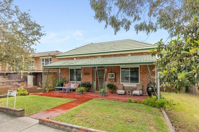 18 Sea View Street, WA 6162