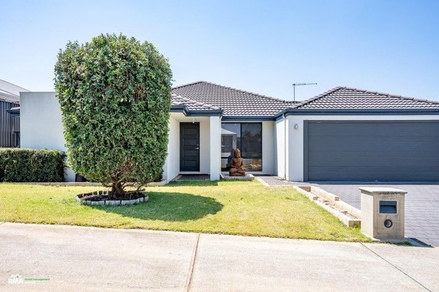 8 Ballys Turn, WA 6171