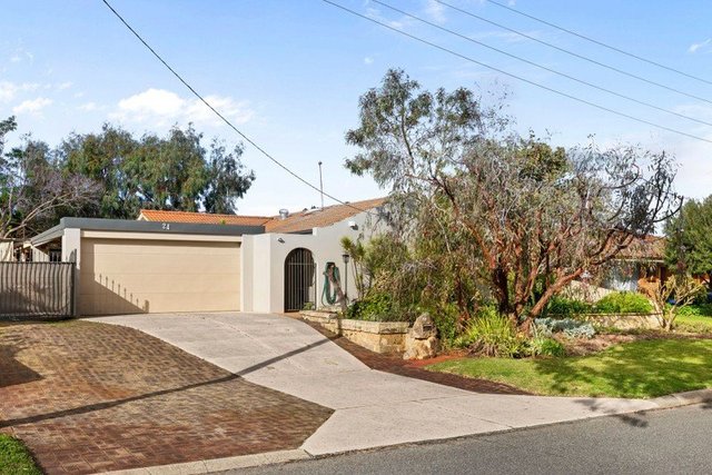 24 Elton Place, WA 6021