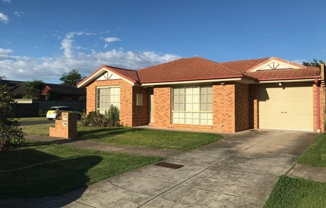 1/4 Antionetta  Way, VIC 3037