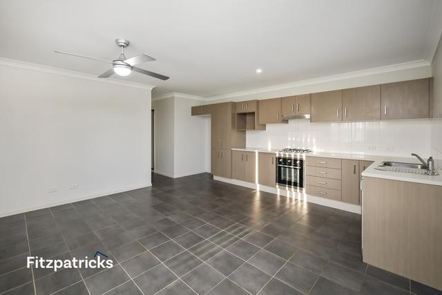 2/28 Morris Crescent, NSW 2650