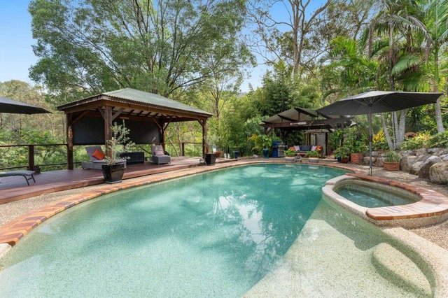 26 Uplands Court, QLD 4213