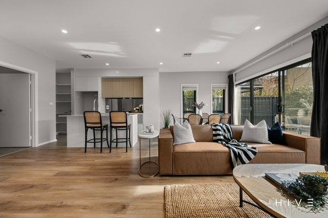 24/45 Negus Crescent, ACT 2602