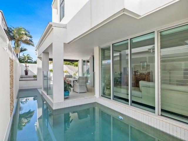 1/4 Alkira Street, QLD 4575