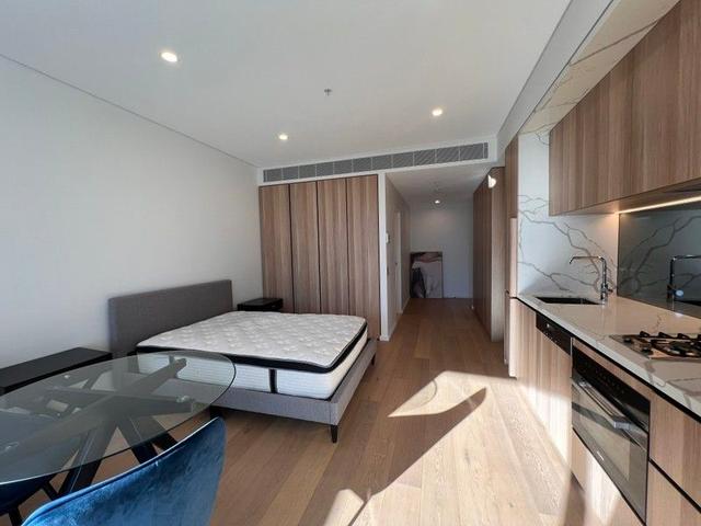 1013/500 Pacific Highway, NSW 2065