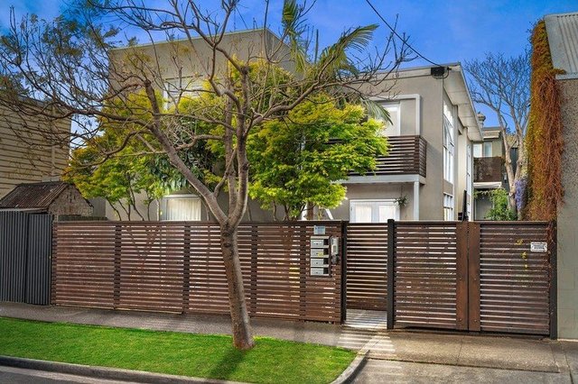 2/13 Young Street, VIC 3206