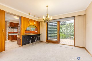 Dining to Kitchen