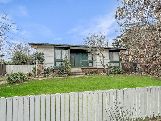9 Crowther Street, NSW 2594