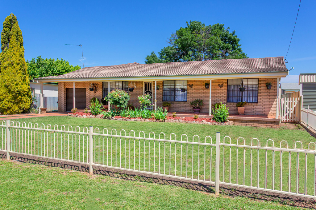36 Kite Street, Cowra NSW 2794 House for Sale Allhomes